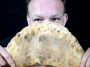 ASMR CHEESY CALZONE FOLDED PIZZA JAPALENO CHEESE SAUCE CHEWY EATING SOUNDS NO TALKING-1