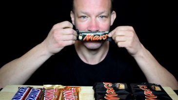 ASMR CHOCOLATE CANDY BARS EATING SOUNDS SNICKER TWIX MARS PROTEIN CHOCO SHAKE VIEWINGASMR-2