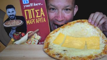 ASMR PIZZA MARGARITA CHEESY MUKBANG SAVAGE EATING NO TALKING ASMRSHOW-1
