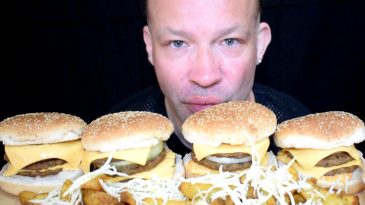 ASMR TRIPLE CHEESEBURGER MUKBANG CHEESY MCCAIN READY BAKED POTATOES PARMEZANA NO TALKING EATING SOUND BINGE-1